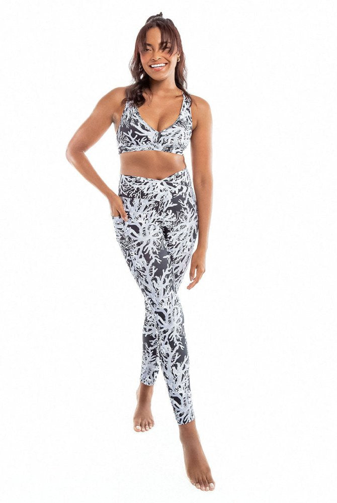 Leggings with Pockets - BLACK CORAL - lilikoiwear.com