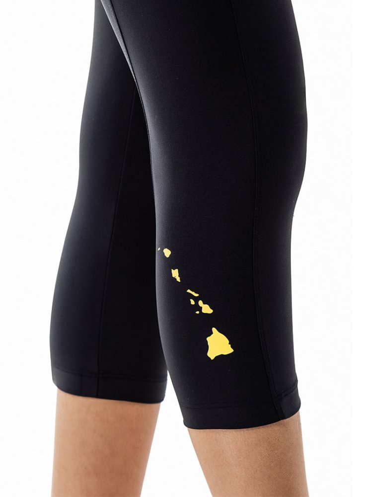 LEVITATE Capri with Pockets - SOLID BLACK (with Hawaiian Islands) - lilikoiwear.com
