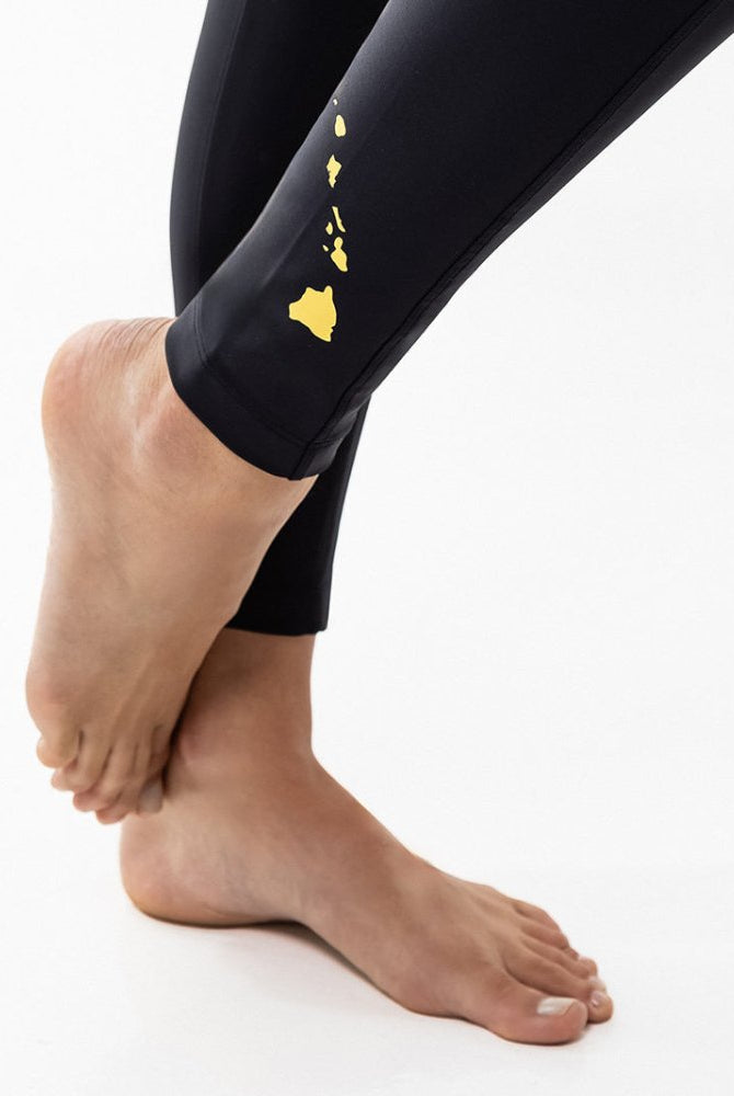 LEVITATE Leggings with Pockets - SOLID BLACK (with Hawaiian Islands) - lilikoiwear.com