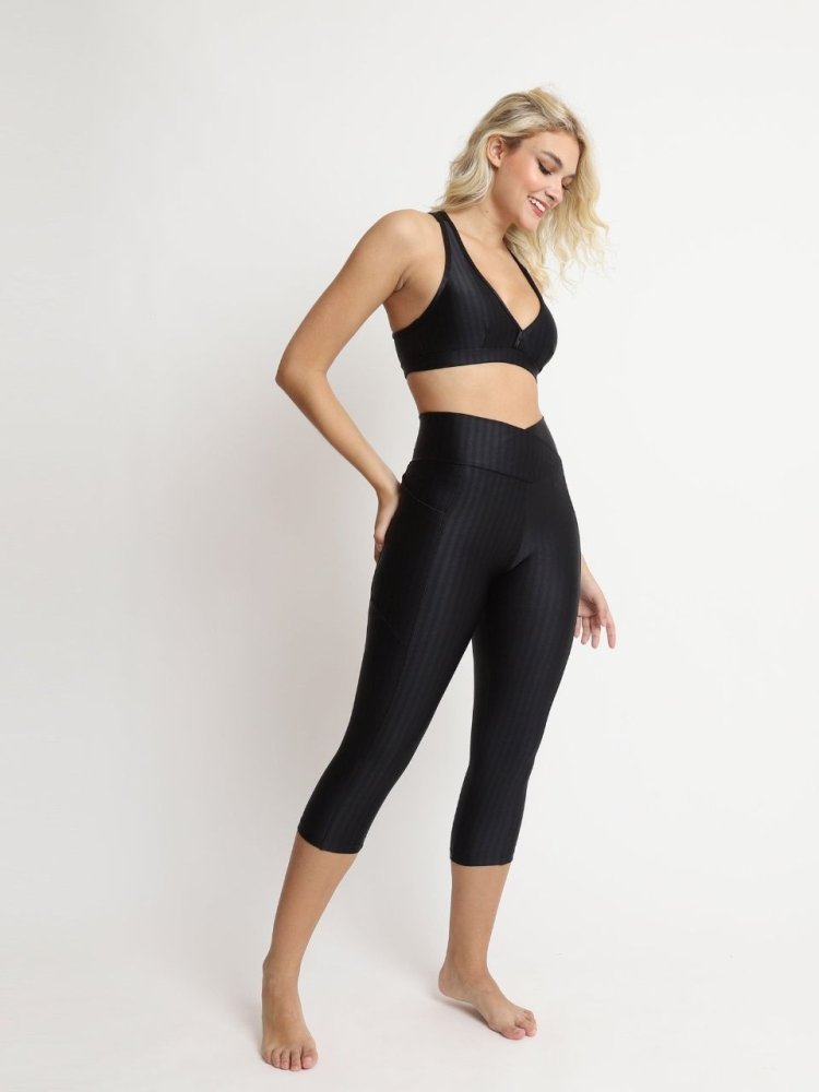 Capri Legging with Pockets - BLACK STRIPE - lilikoiwear.com