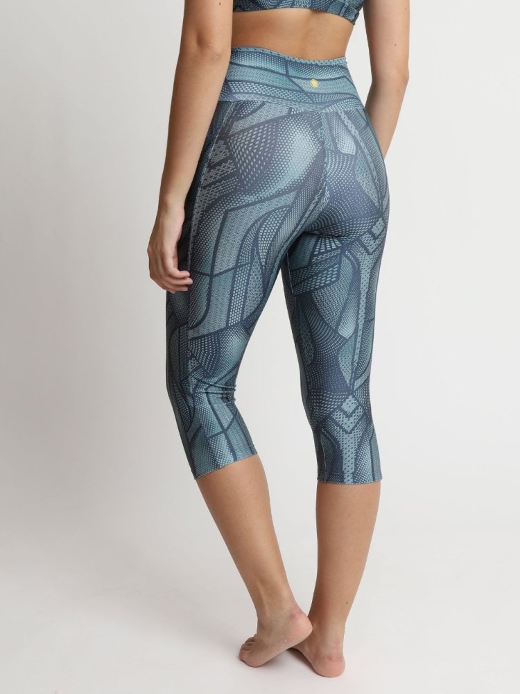 Capri Legging with Pockets - GRAPHIC BLUE - lilikoiwear.com