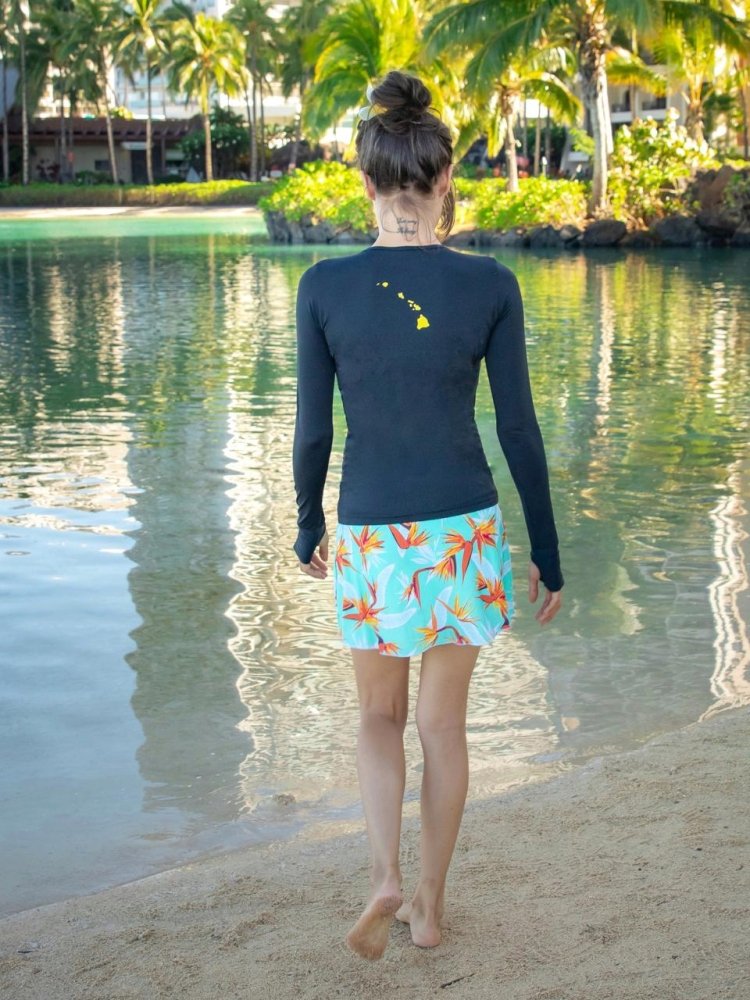 Fluity Rash Guard - SOLID BLACK (Hawaiian Islands) - lilikoiwear.com