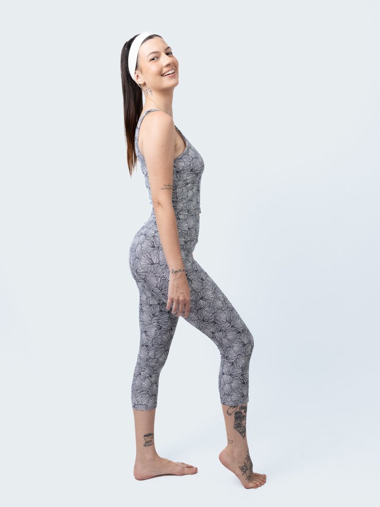 Capri Legging with Pockets - ILIKAI - lilikoiwear.com