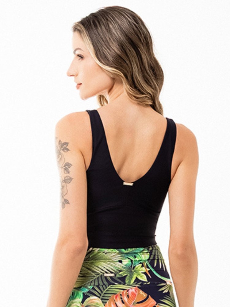 LEVITATE Crop Top APRIL - SOLID BLACK - lilikoiwear.com