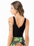 LEVITATE Crop Top APRIL - SOLID BLACK - lilikoiwear.com