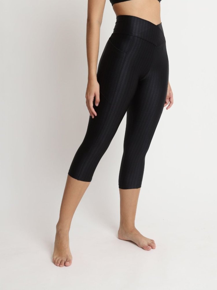 Capri Legging with Pockets - BLACK STRIPE
