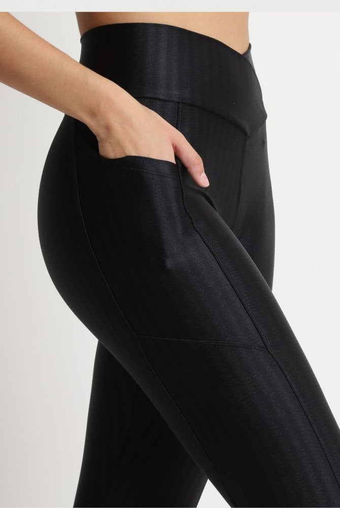 Capri Legging with Pockets - BLACK STRIPE - lilikoiwear.com
