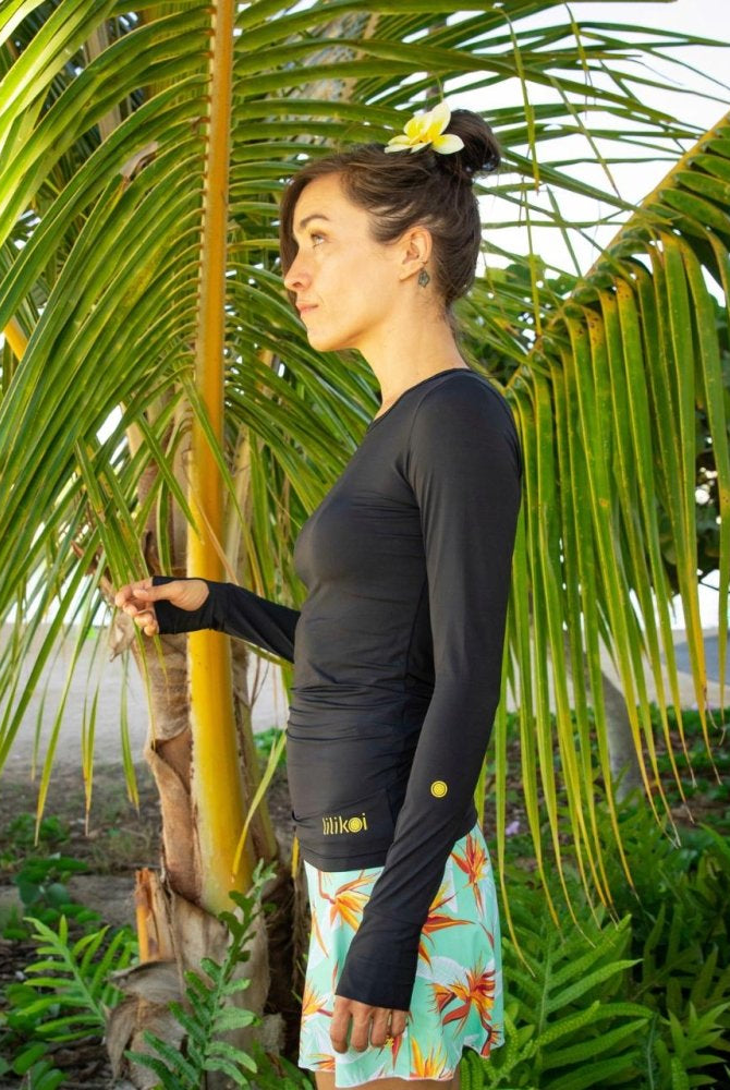 Fluity Rash Guard - SOLID BLACK (Hawaiian Islands) - lilikoiwear.com