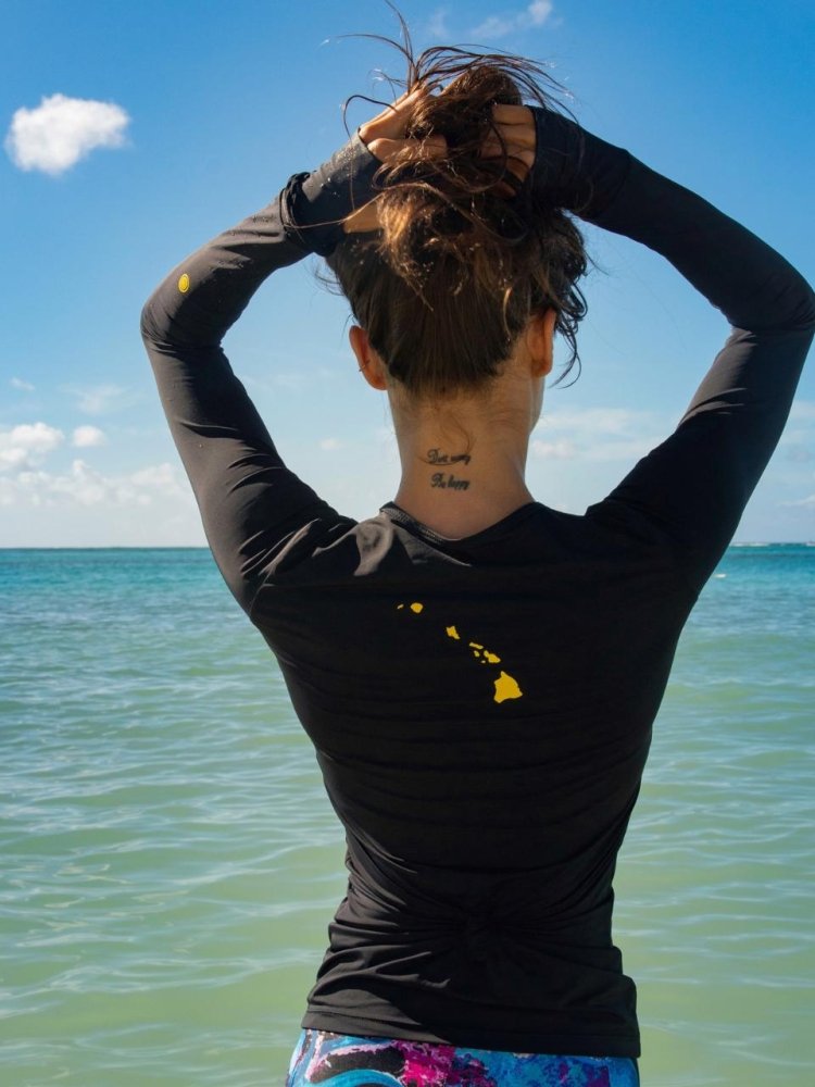 Fluity Fabric Rash Guard - SOLID BLACK (Hawaiian Islands) - lilikoiwear.com
