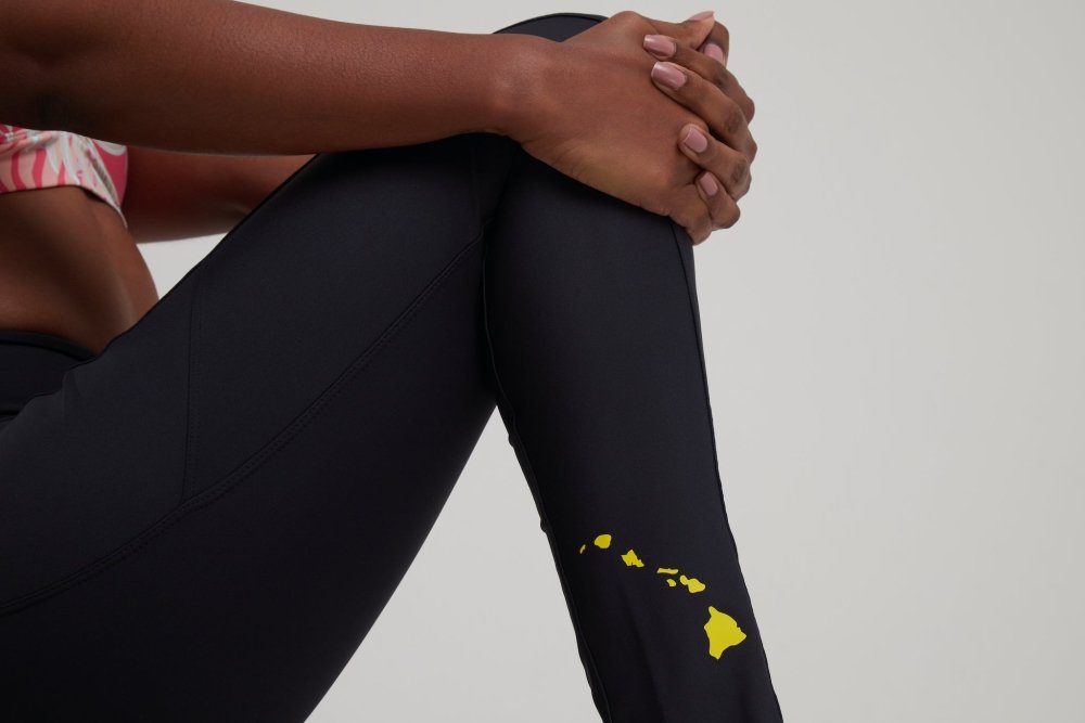 LEVITATE Leggings with Pockets - SOLID BLACK (with Hawaiian Islands) - lilikoiwear.com