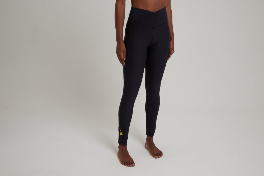 LEVITATE Leggings with Pockets - SOLID BLACK (with Hawaiian Islands) - lilikoiwear.com