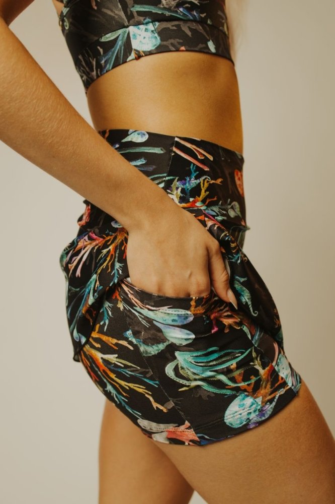 フォクシーSkirt Nicole サイズ40 フォクシーSkirt Nicole サイズ40 フォクシーSkirt Nicole